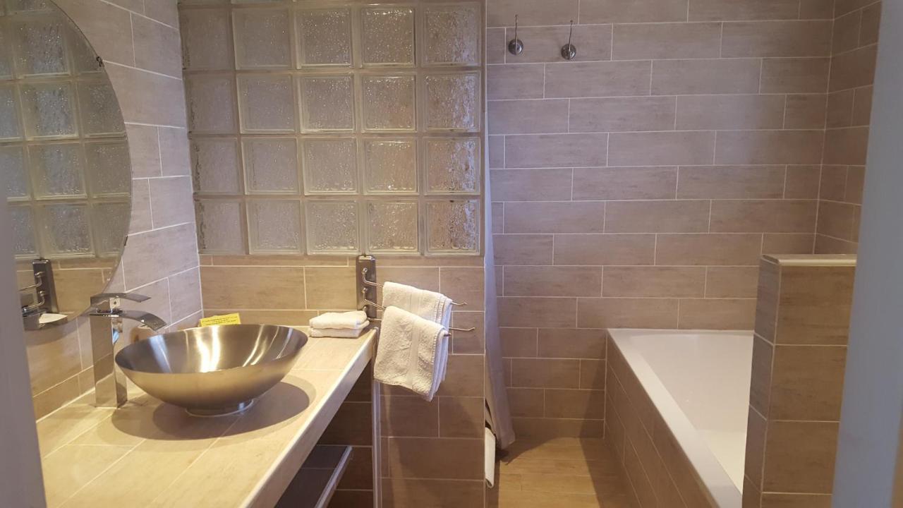 Chambres D'Hotes Les Palmiers De La Cite Carcassonne Eksteriør bilde